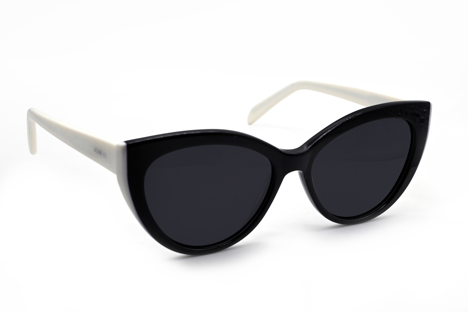 نظارة شمسيةكيوب CS132301 C.1 54-16